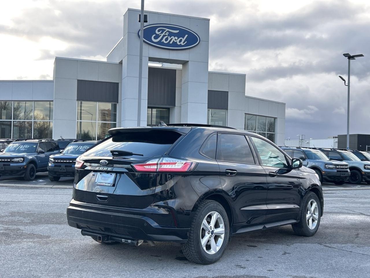 2022 Ford Edge SEL 4dr All-wheel Drive Photo