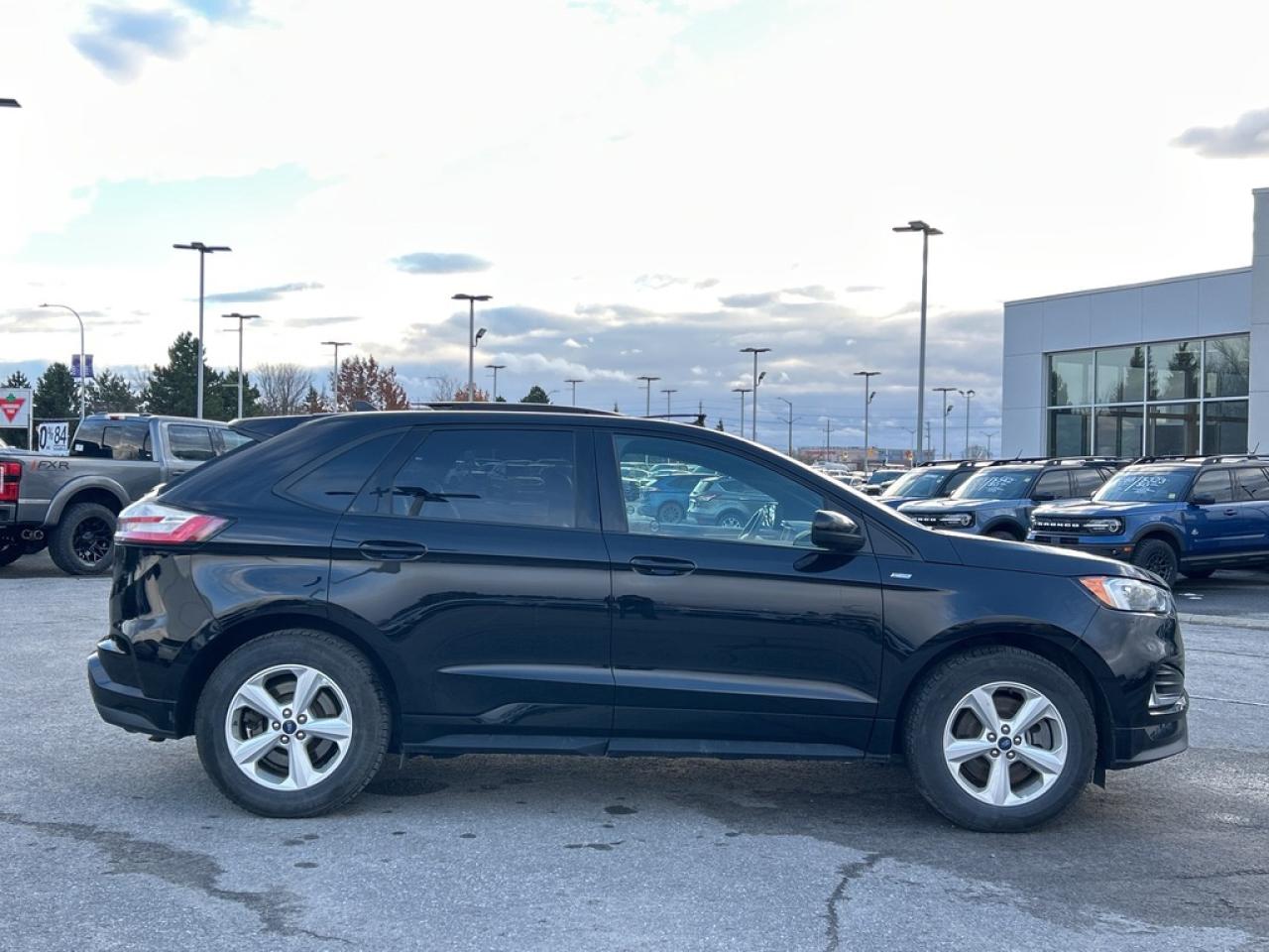 2022 Ford Edge SEL 4dr All-wheel Drive Photo