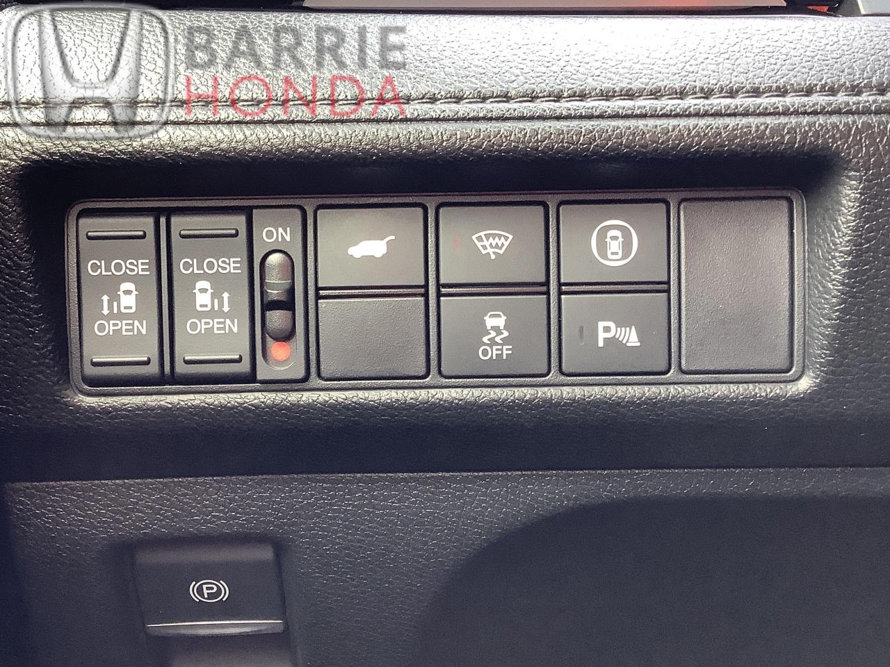 2024 Honda Odyssey Black Edition Passenger Van Photo