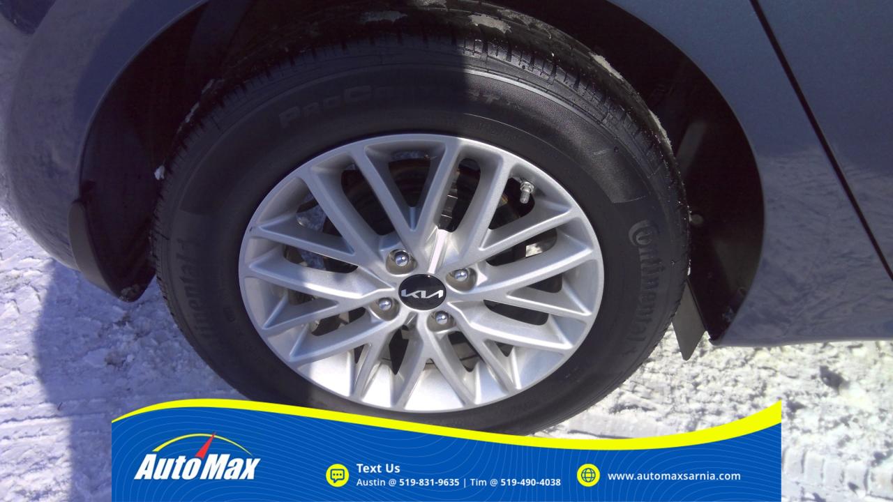 2023 Kia Rio LX Premium 4dr Hatchback Photo