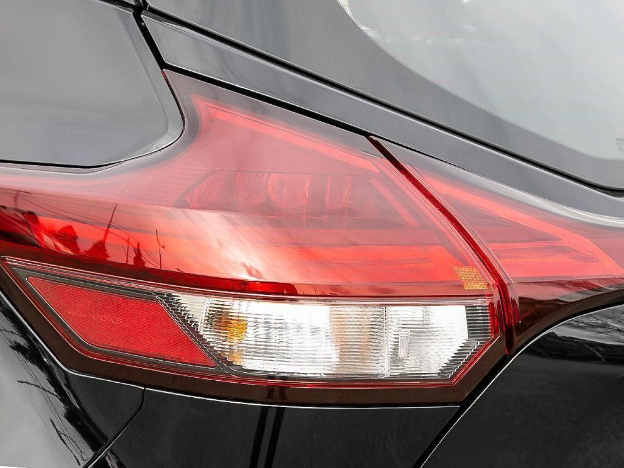 2025 Nissan Kicks Play SV 4dr Front-Wheel Drive Photo