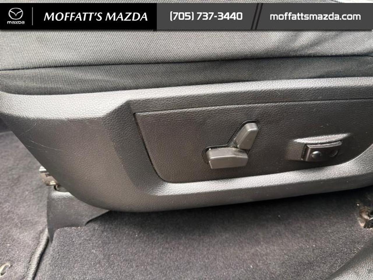 2021 RAM 1500 Classic EXPRESS Photo