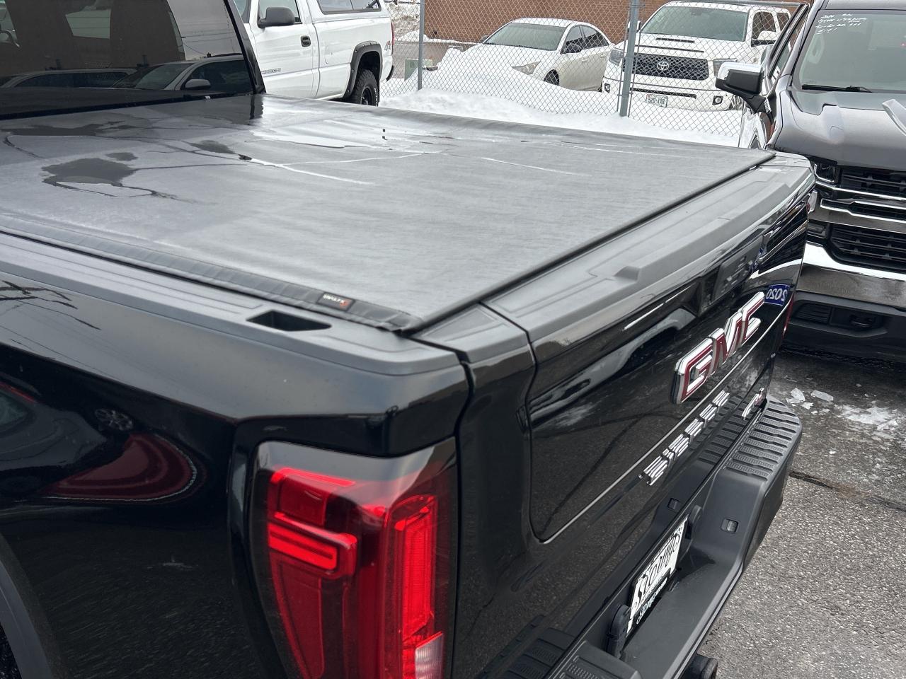 2021 GMC Sierra 1500 AT4  CALL BELLEVILLE *613-961-8848 FOR TEST DRIVE* Photo