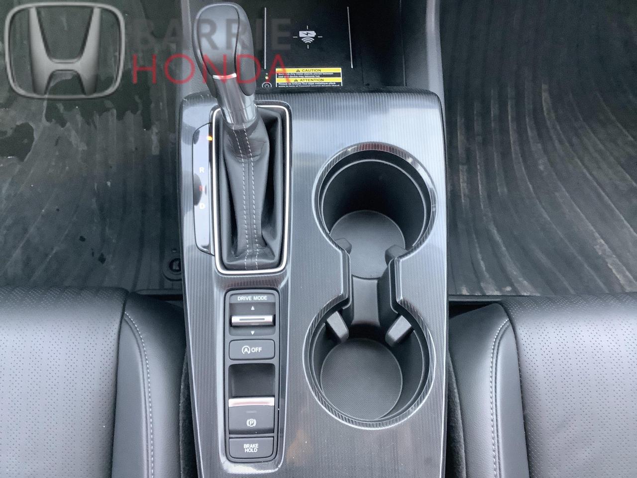 2022 Honda Civic Touring 4dr Sedan Photo