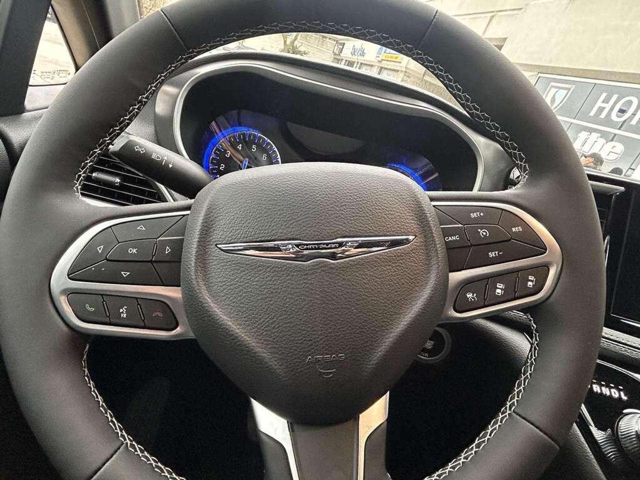 2026 Chrysler Pacifica Select Front-Wheel Drive Passenger Van Photo