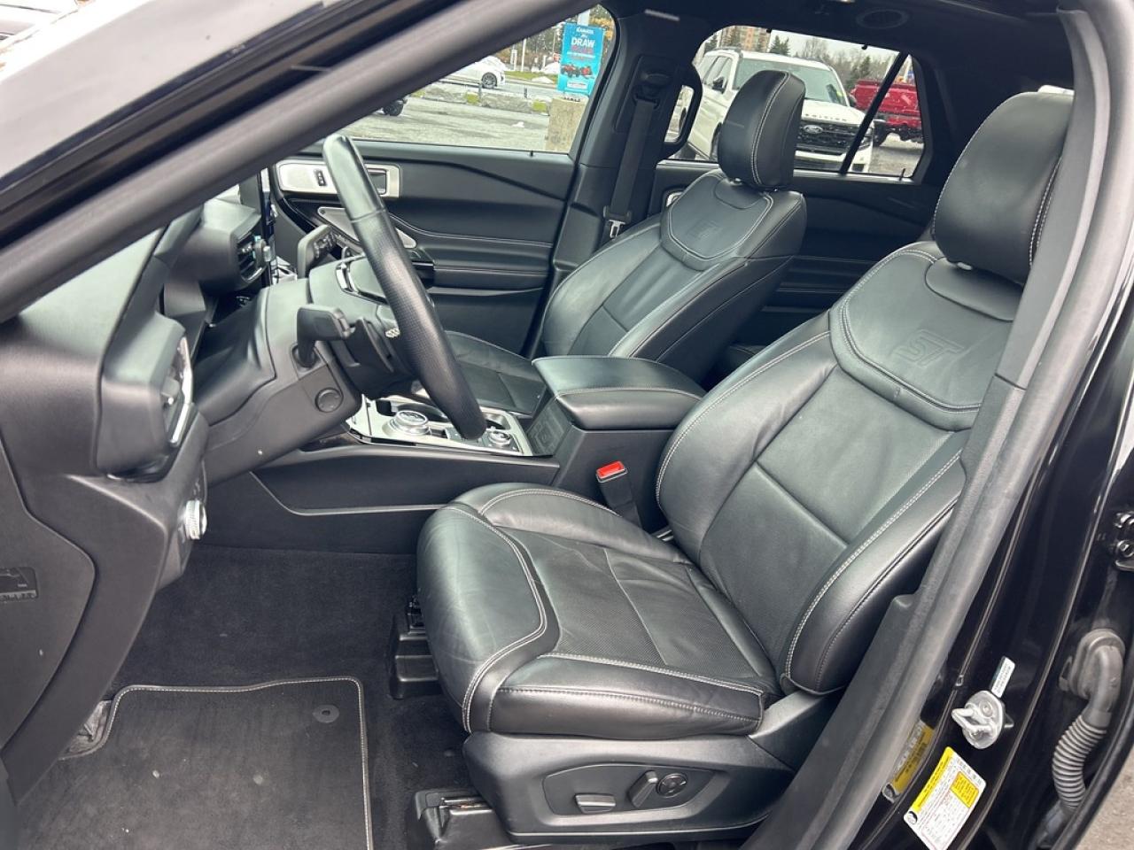 2021 Ford Explorer ST 4dr 4x4 Photo