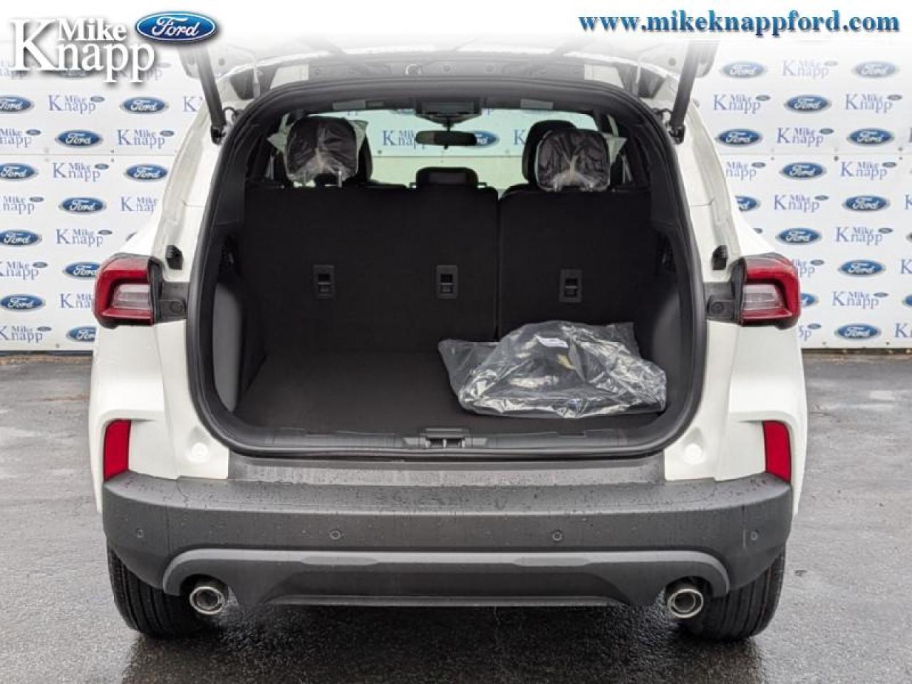 2026 Ford Escape ST-Line Photo4