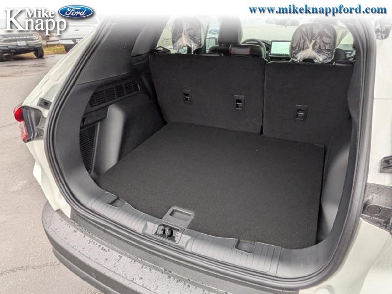 2026 Ford Escape ST-Line Photo