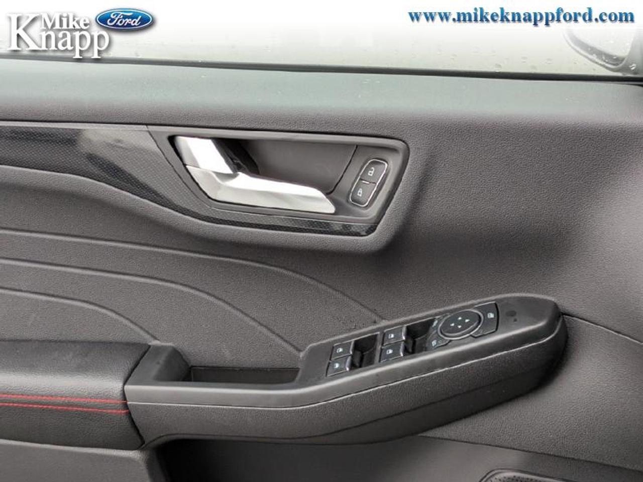 2026 Ford Escape ST-Line Photo