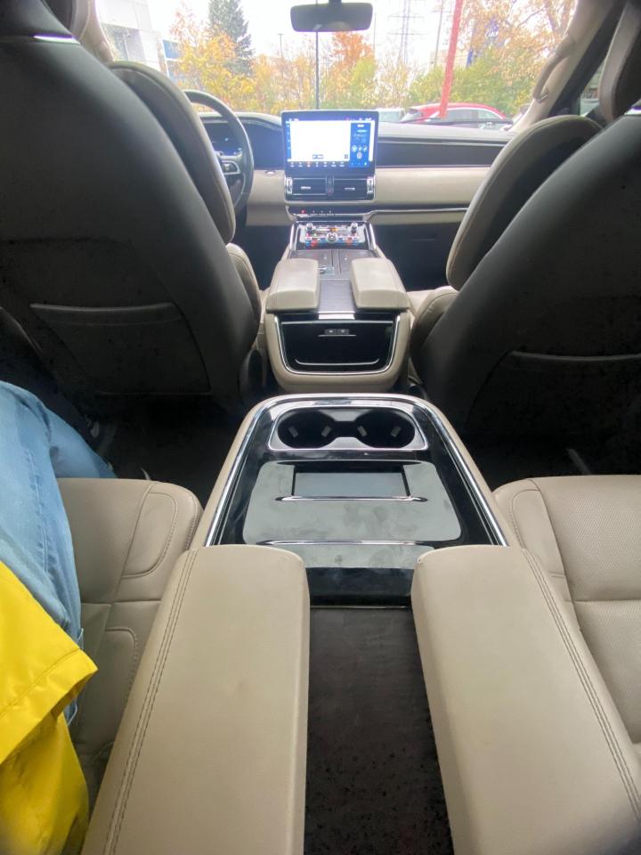 2022 Lincoln Navigator Reserve 4dr 4x4 Photo