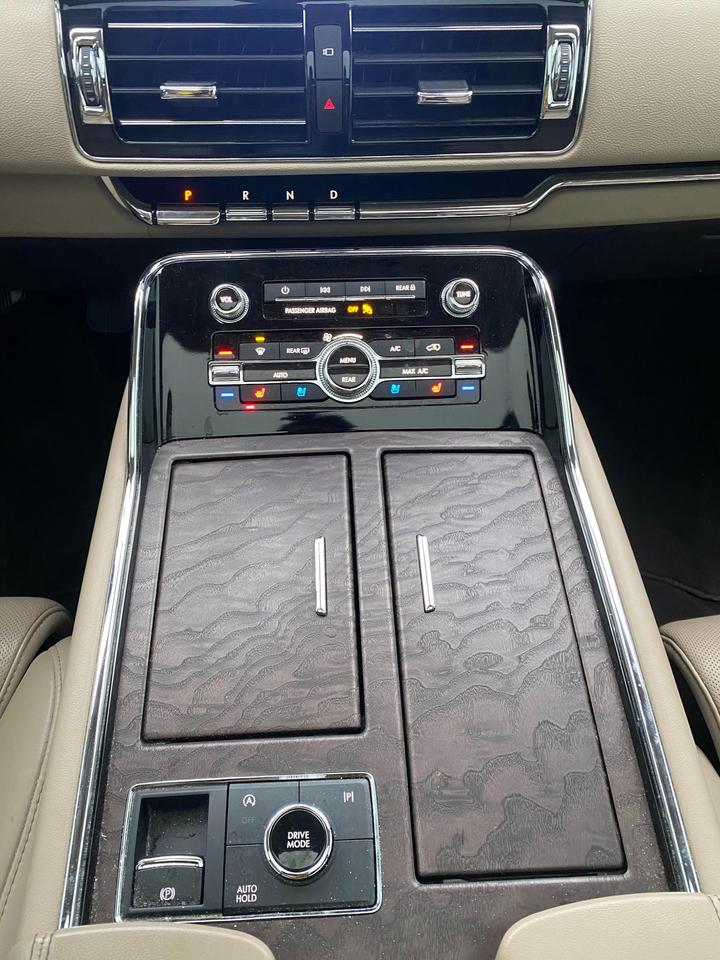 2022 Lincoln Navigator Reserve 4dr 4x4 Photo