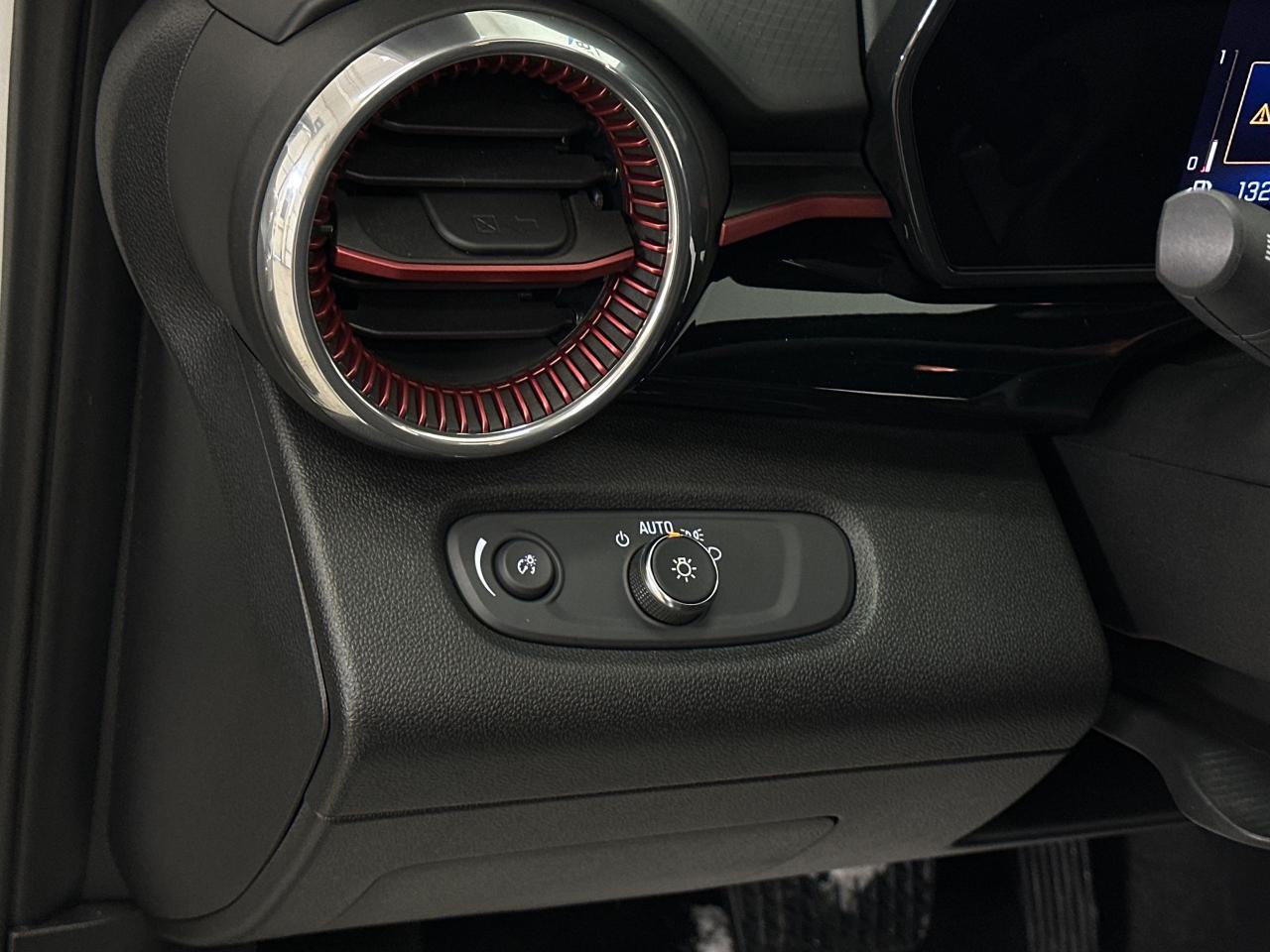 2024 Chevrolet Trax 2RS 4dr Front-Wheel Drive Photo