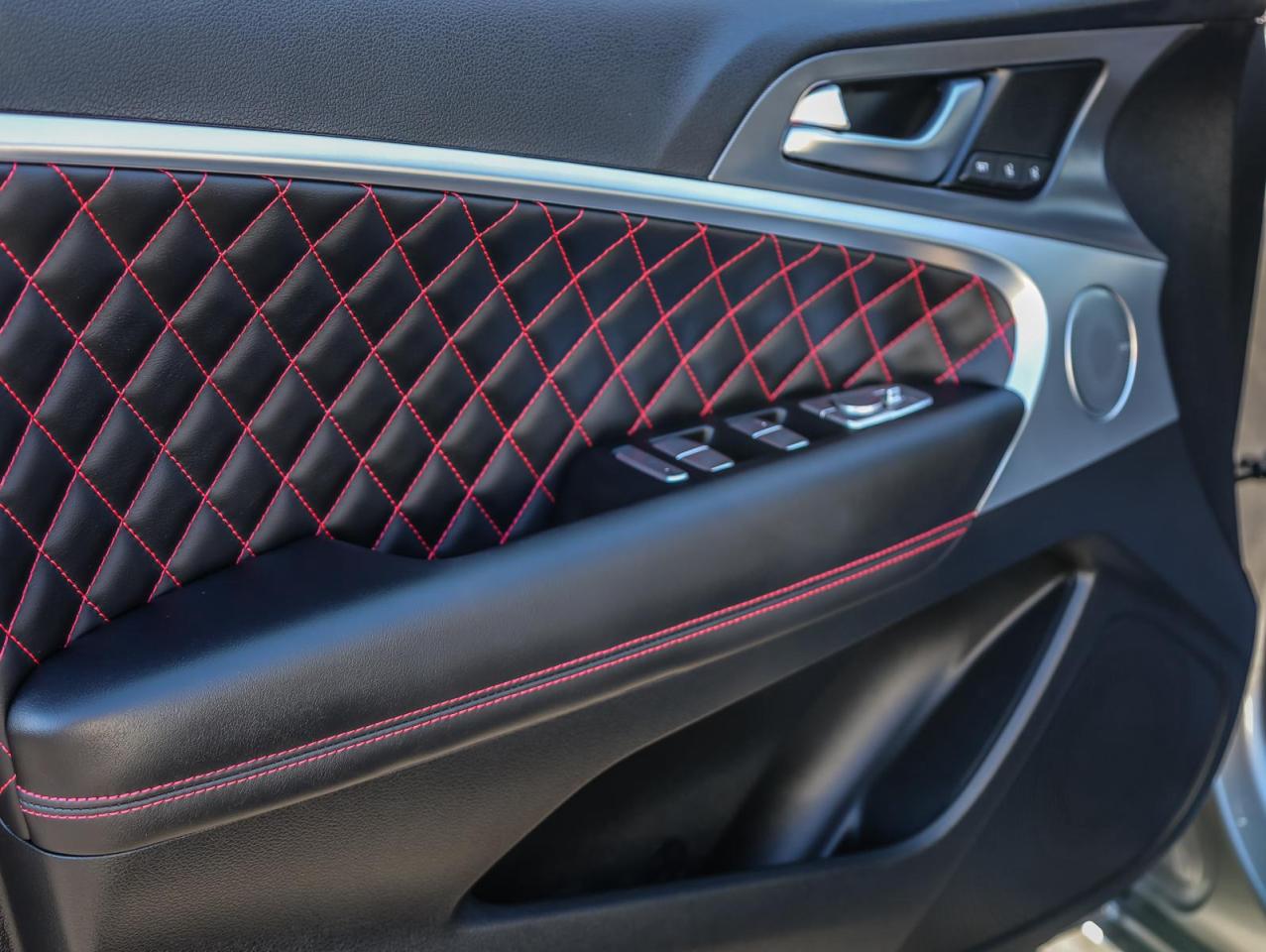 2025 Genesis G70  Photo