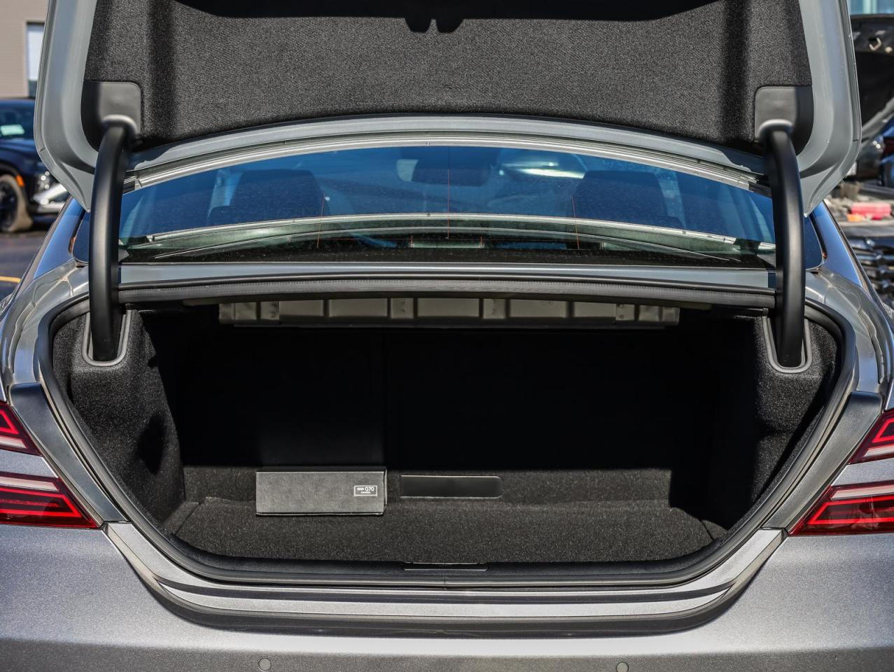 2025 Genesis G70  Photo