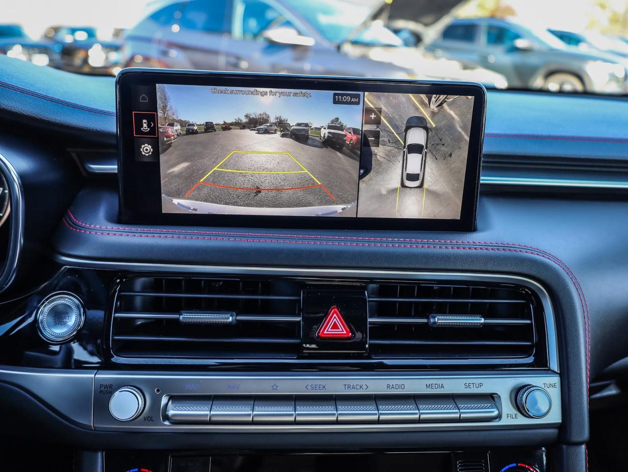 2025 Genesis G70  Photo