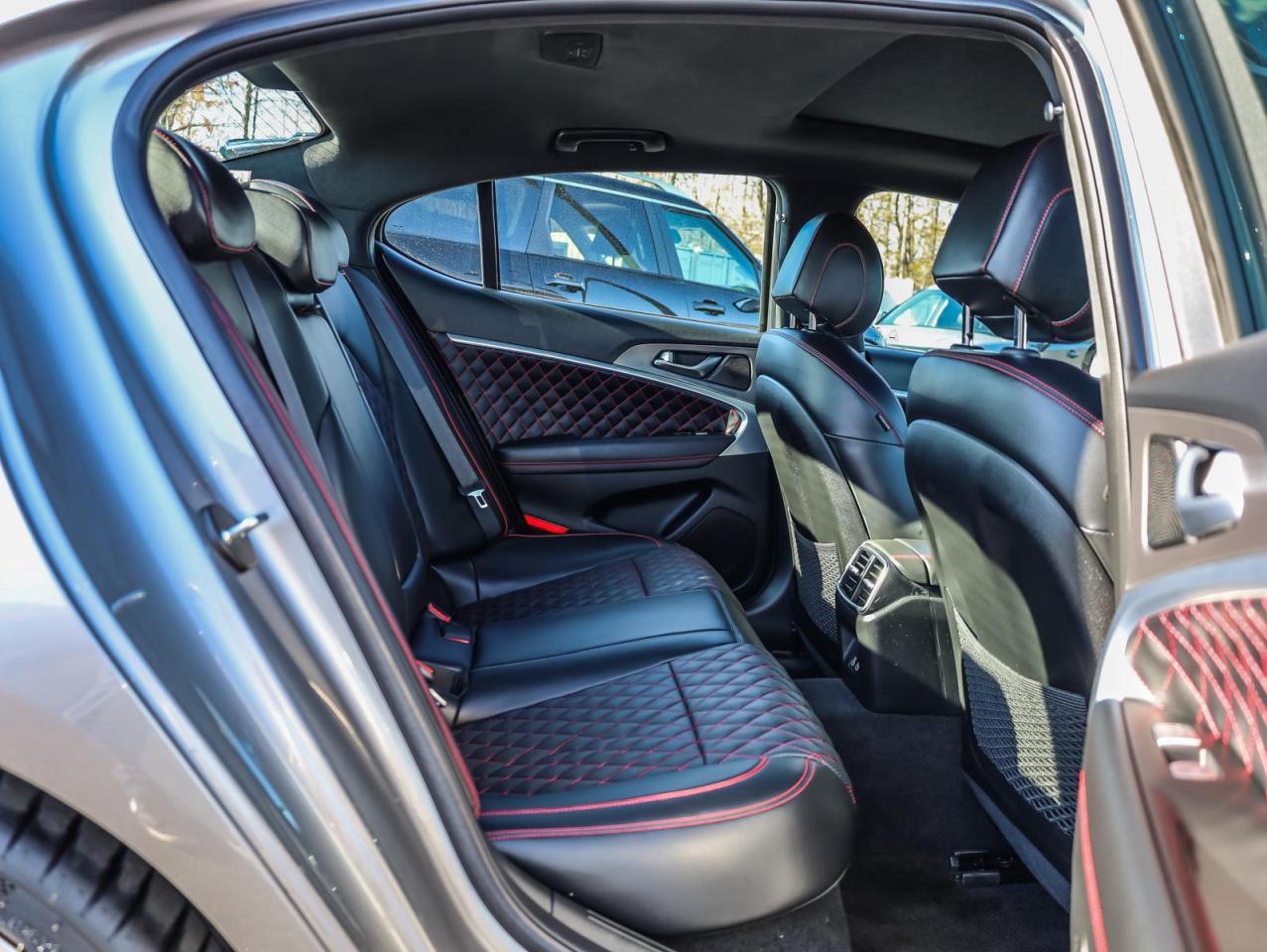 2025 Genesis G70  Photo