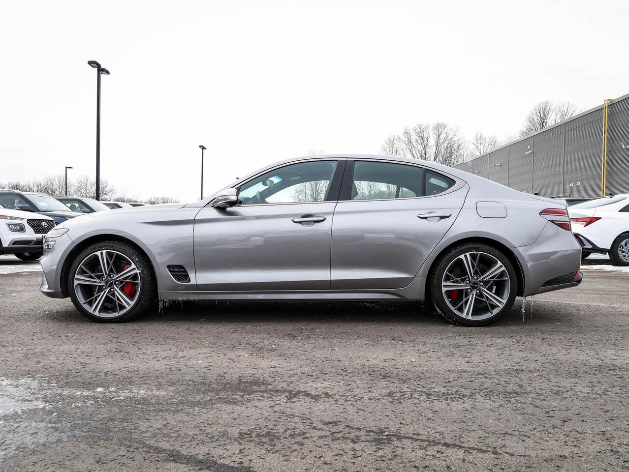 2025 Genesis G70  Photo