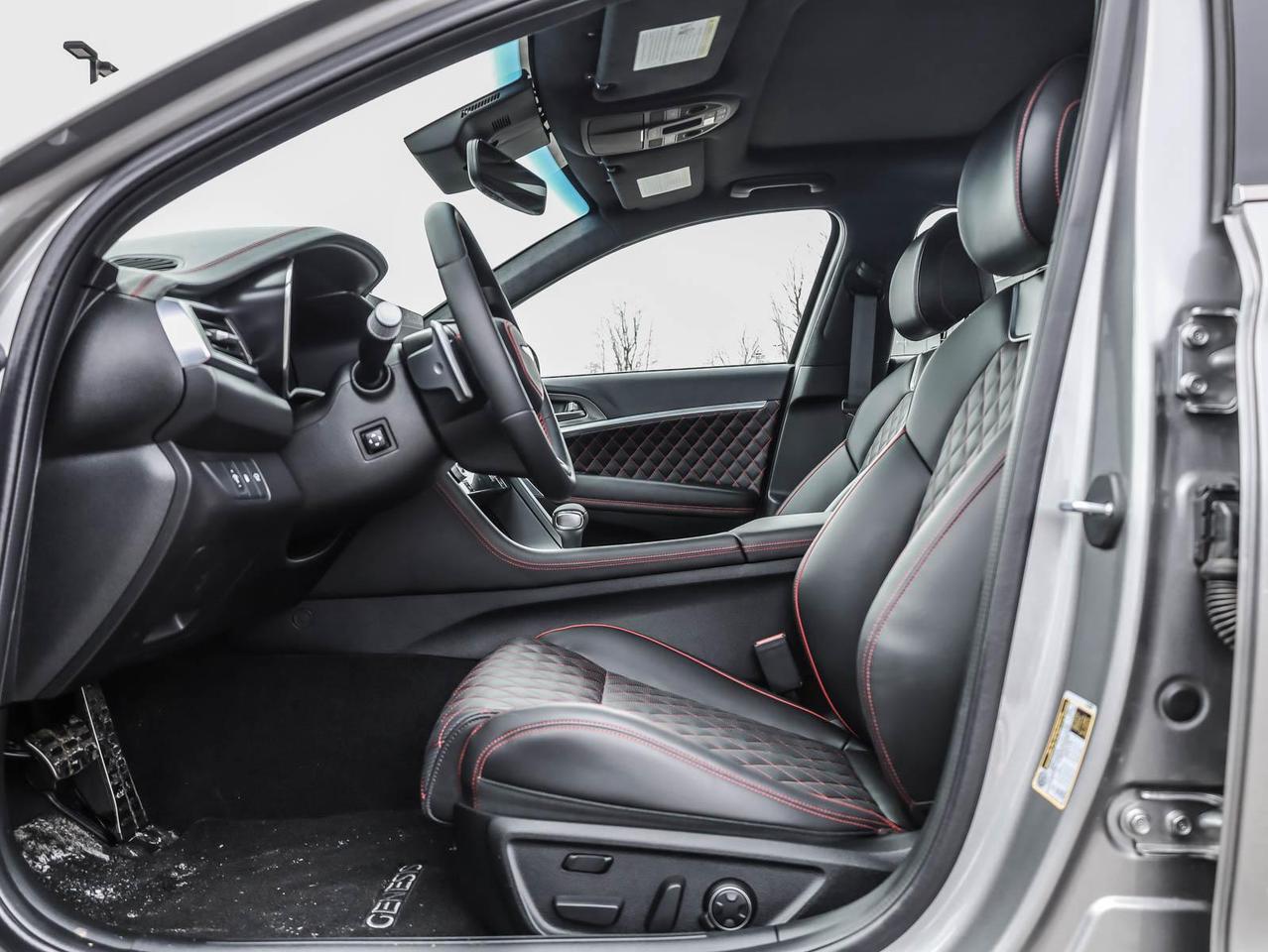 2025 Genesis G70  Photo