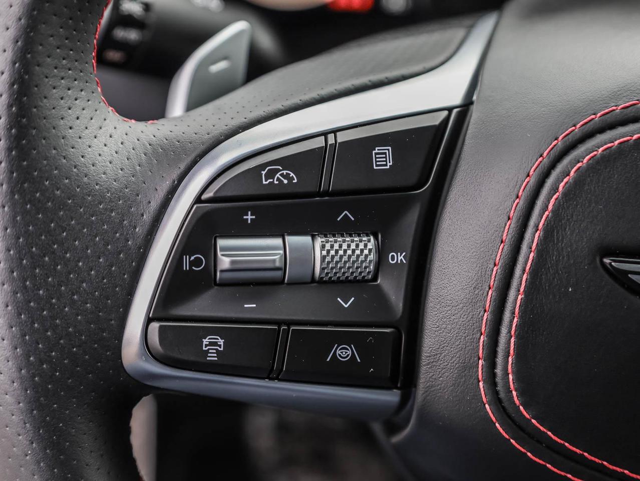 2025 Genesis G70  Photo