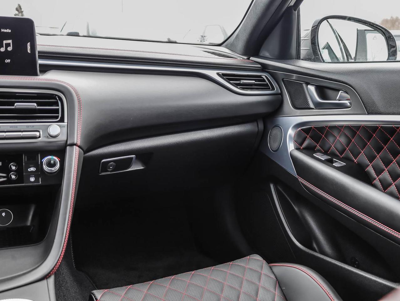 2025 Genesis G70  Photo