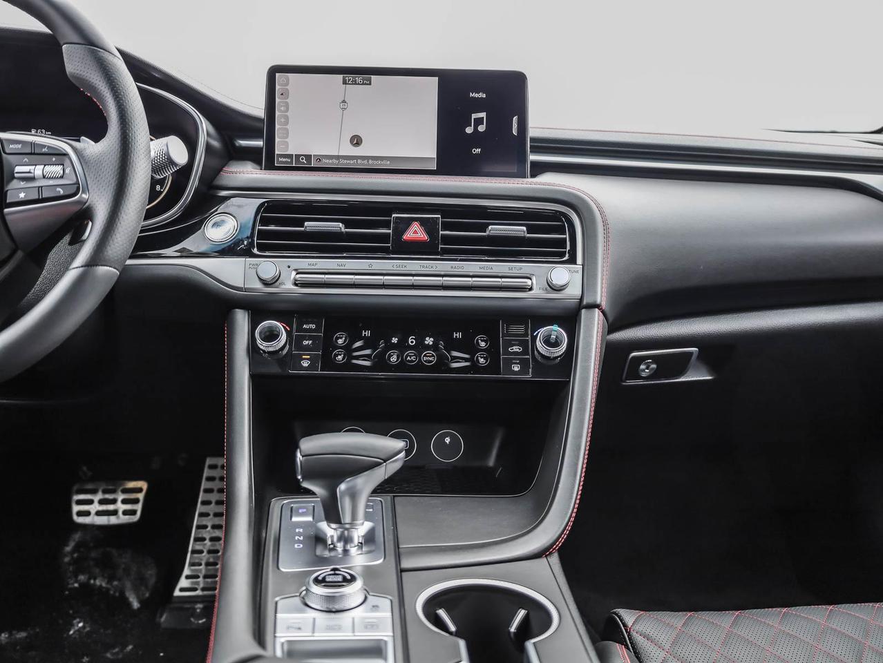 2025 Genesis G70  Photo