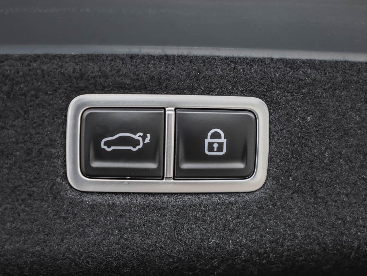 2025 Genesis G70  Photo