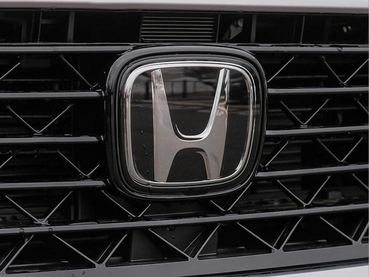 2025 Honda Accord Hybrid Sport-L 4dr Sedan Photo