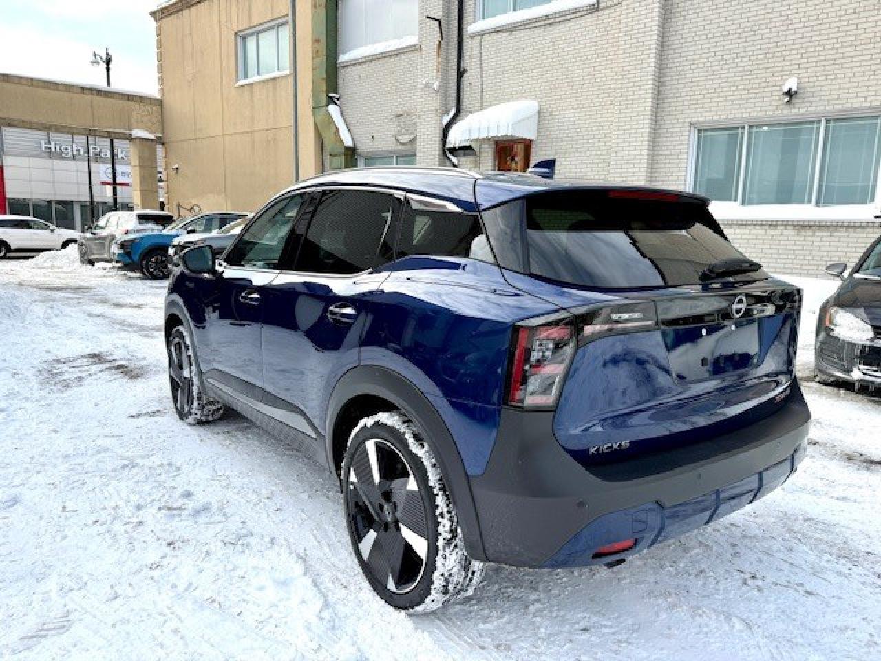 2025 Nissan Kicks SR PREMIUM, AWD, BOSE, 360 CAM, PANO ROOF, 19" ALL Photo
