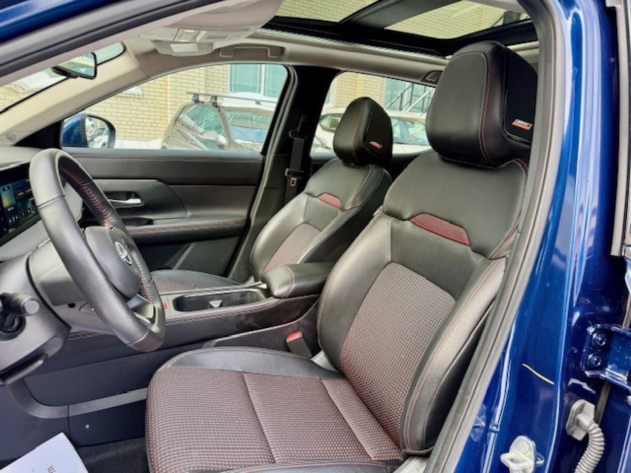 2025 Nissan Kicks SR PREMIUM, AWD, BOSE, 360 CAM, PANO ROOF, 19" ALL Photo