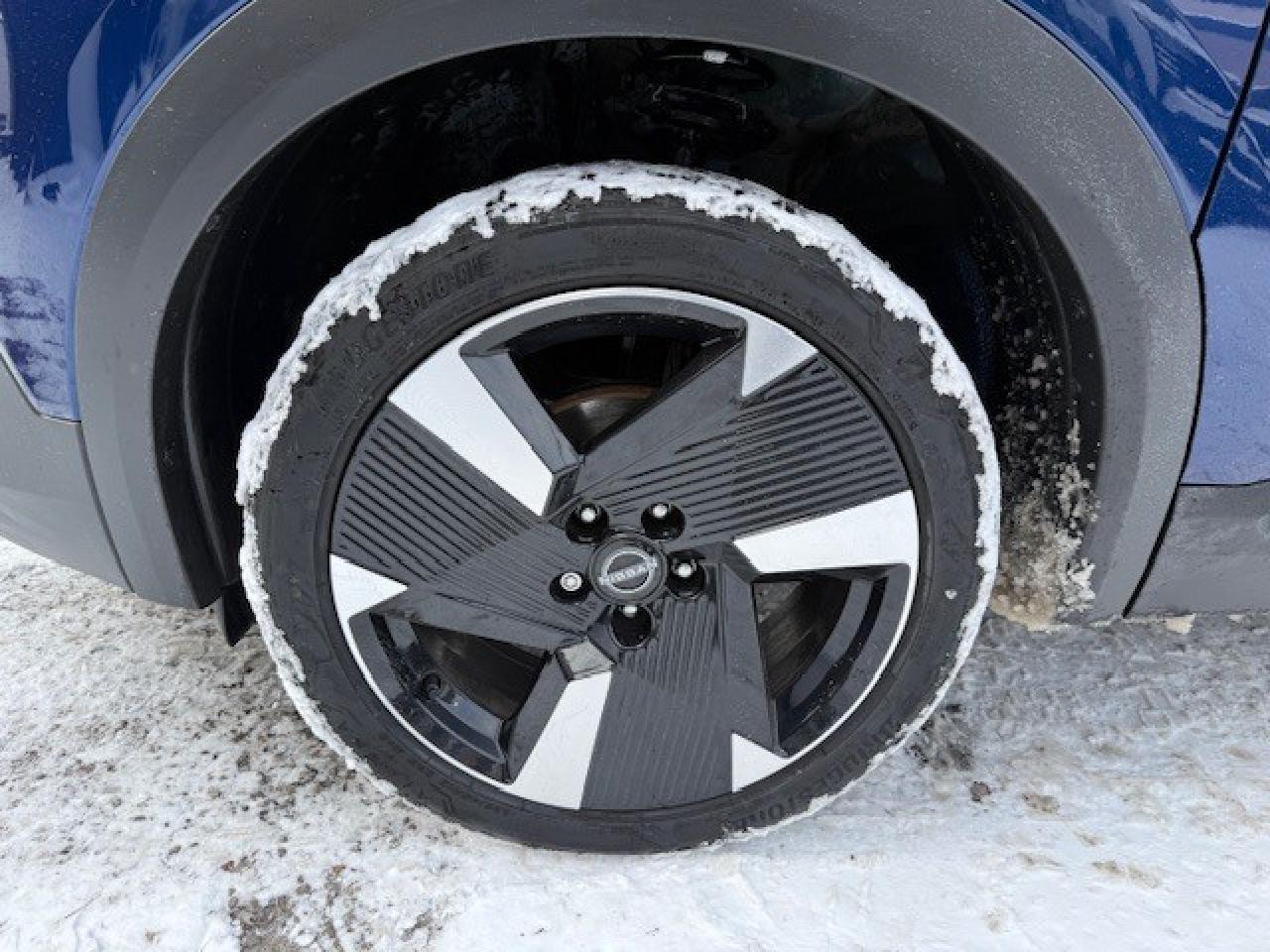 2025 Nissan Kicks SR PREMIUM, AWD, BOSE, 360 CAM, PANO ROOF, 19" ALL Photo