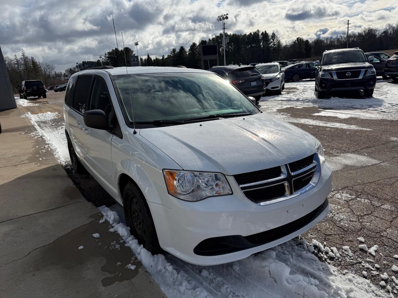 2017 Dodge Grand Caravan CVP/SXT Passenger Van Photo