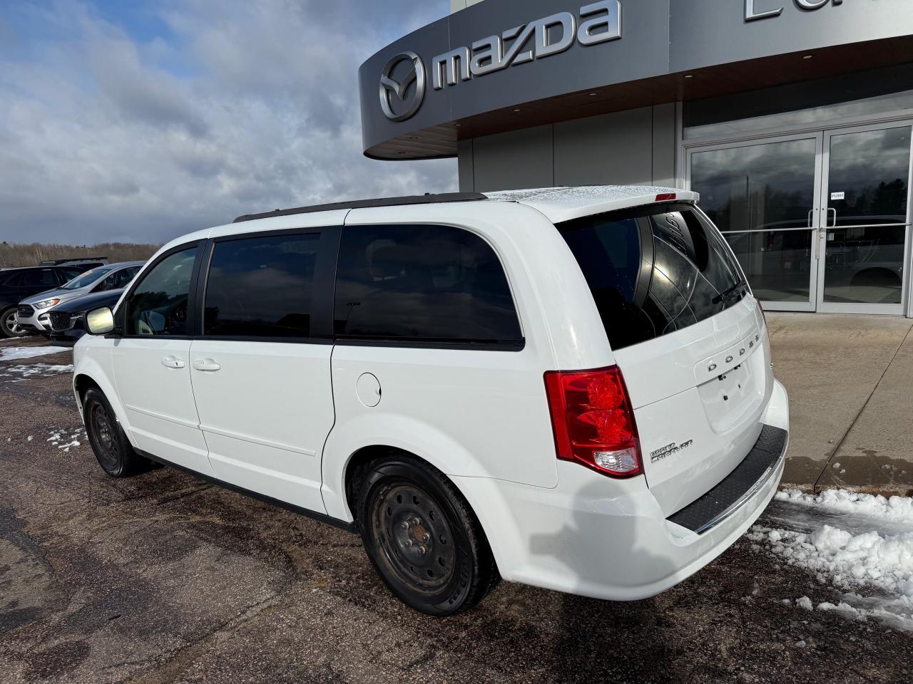 2017 Dodge Grand Caravan CVP/SXT Passenger Van Photo