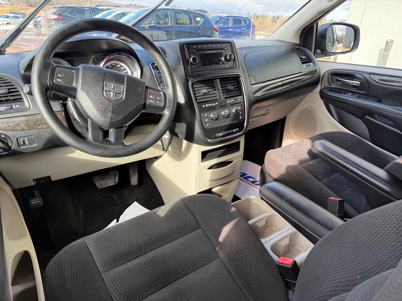 2017 Dodge Grand Caravan CVP/SXT Passenger Van Photo