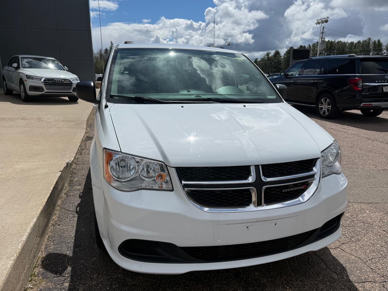 2017 Dodge Grand Caravan CVP/SXT Passenger Van Photo