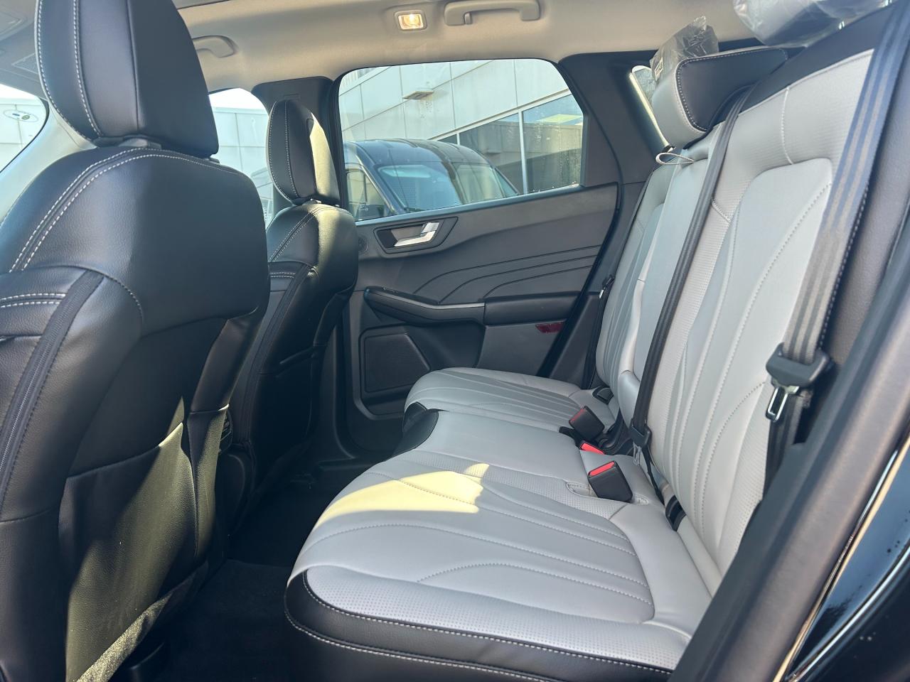 2026 Ford Escape Platinum 4dr All-Wheel Drive Photo