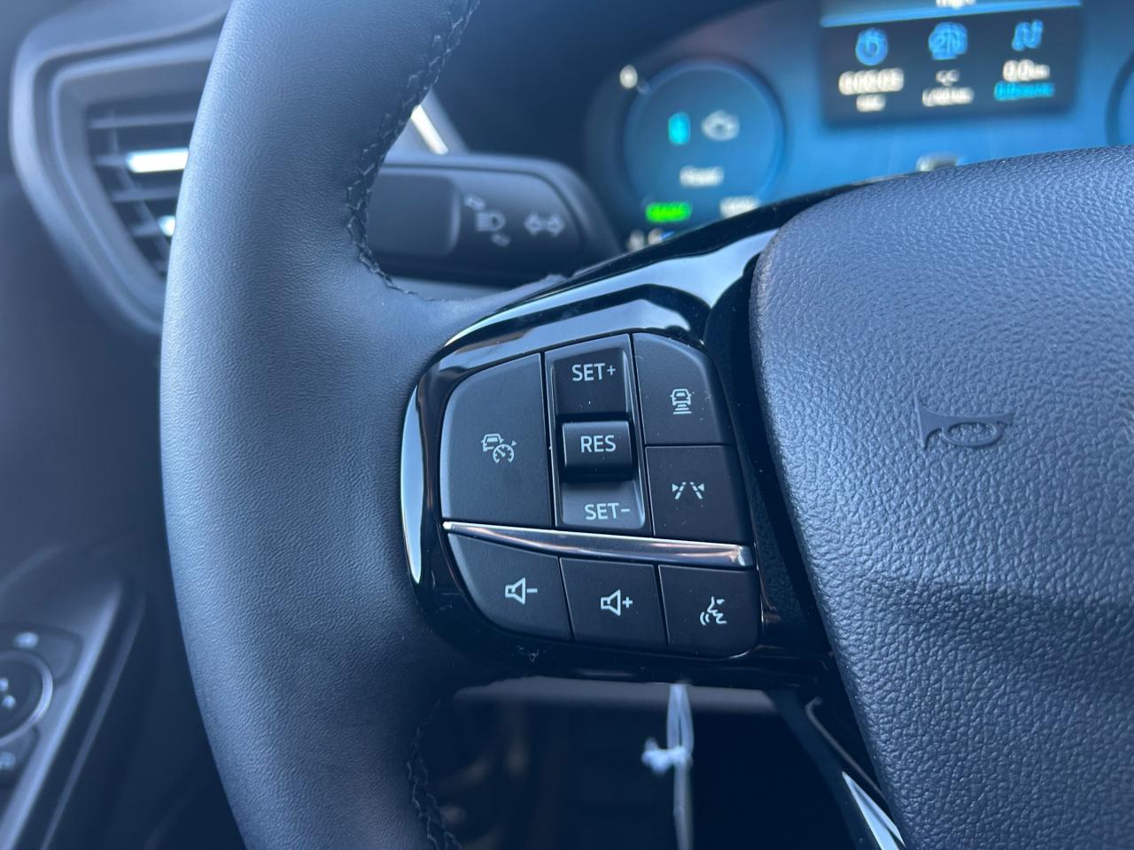 2026 Ford Escape Platinum 4dr All-Wheel Drive Photo