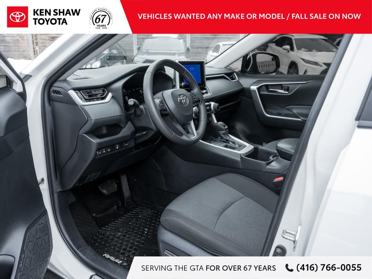 2024 Toyota RAV4 XLE 4dr All-wheel Drive Photo