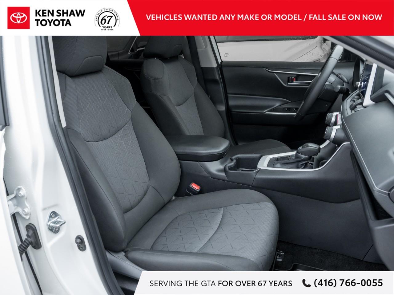 2024 Toyota RAV4 XLE 4dr All-wheel Drive Photo