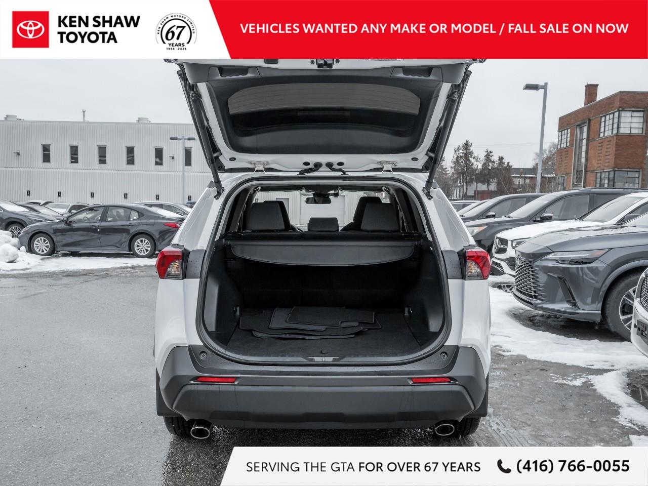 2024 Toyota RAV4 XLE 4dr All-wheel Drive Photo