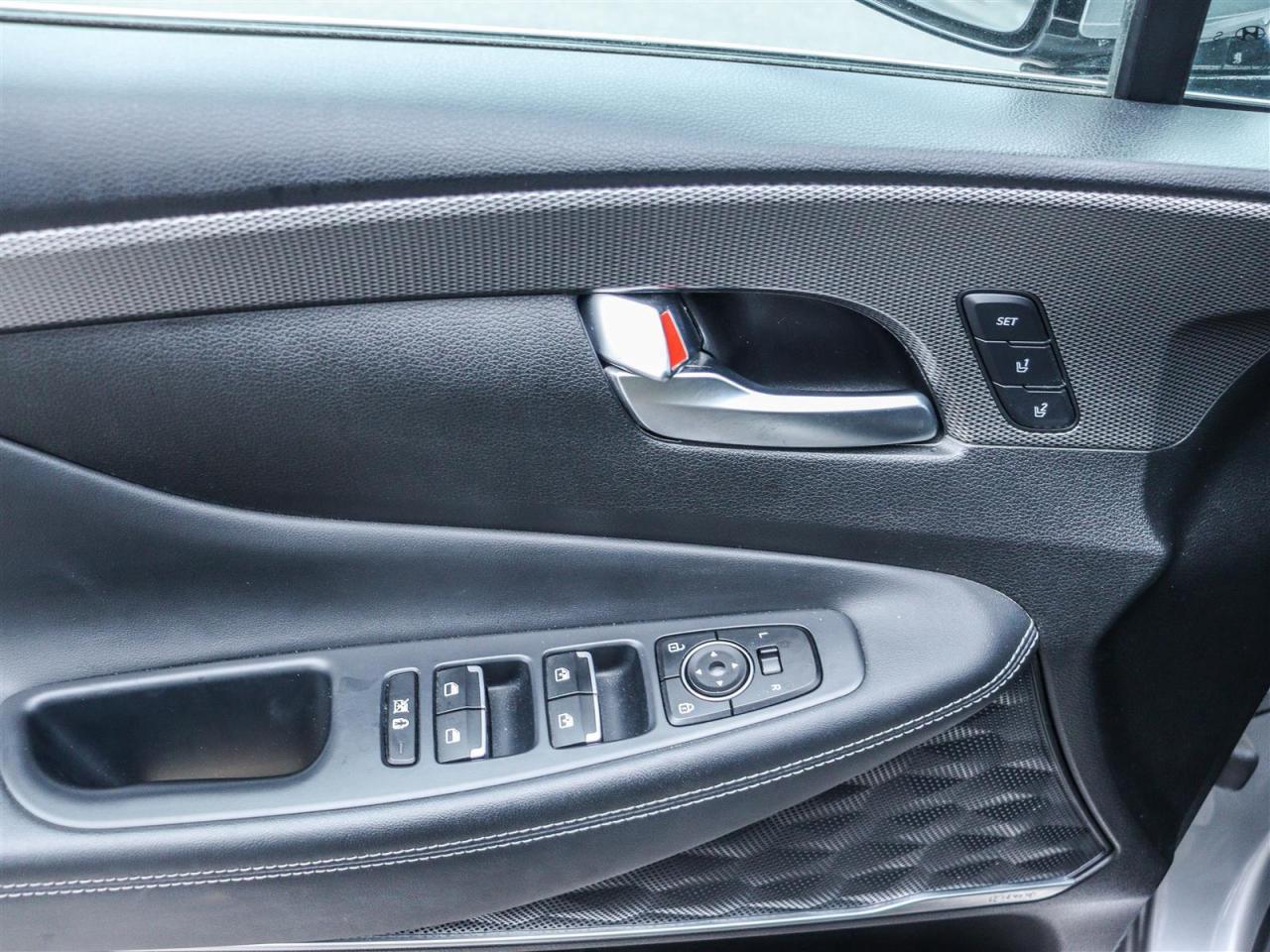 2020 Hyundai Santa Fe  Photo