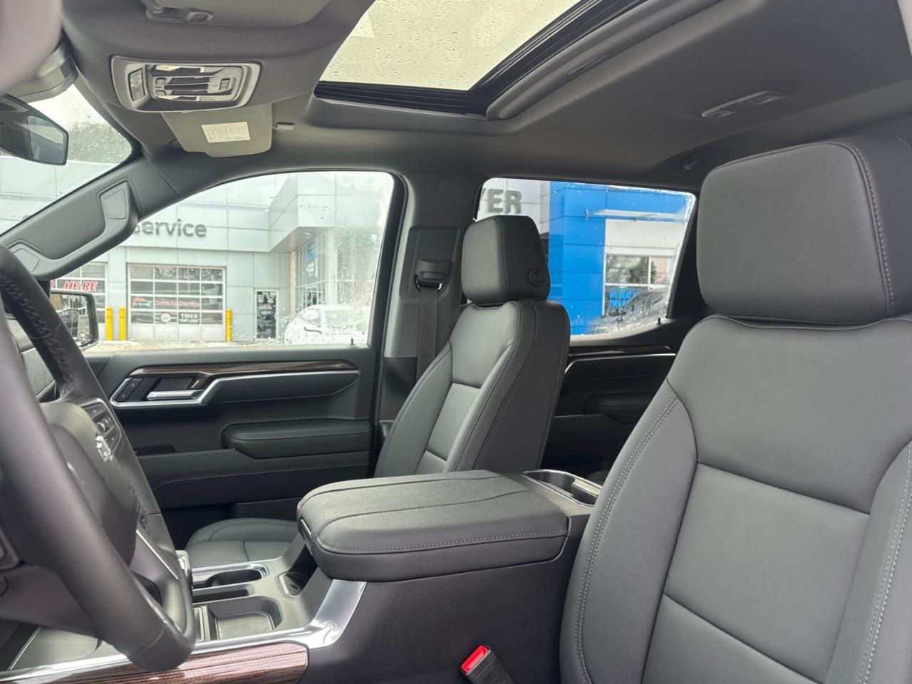 2026 Chevrolet Silverado 1500 Crew Cab Short Box 4-Wheel Drive RST Photo