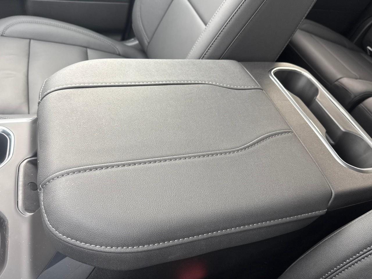 2026 Chevrolet Silverado 1500 Crew Cab Short Box 4-Wheel Drive RST Photo