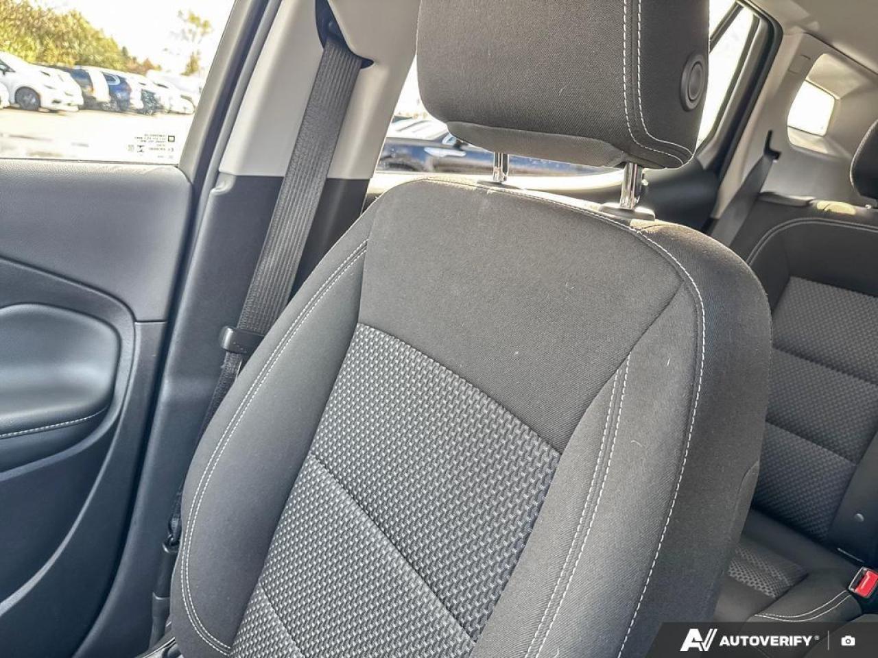 2024 GMC Terrain SLE 4dr All-Wheel Drive Photo