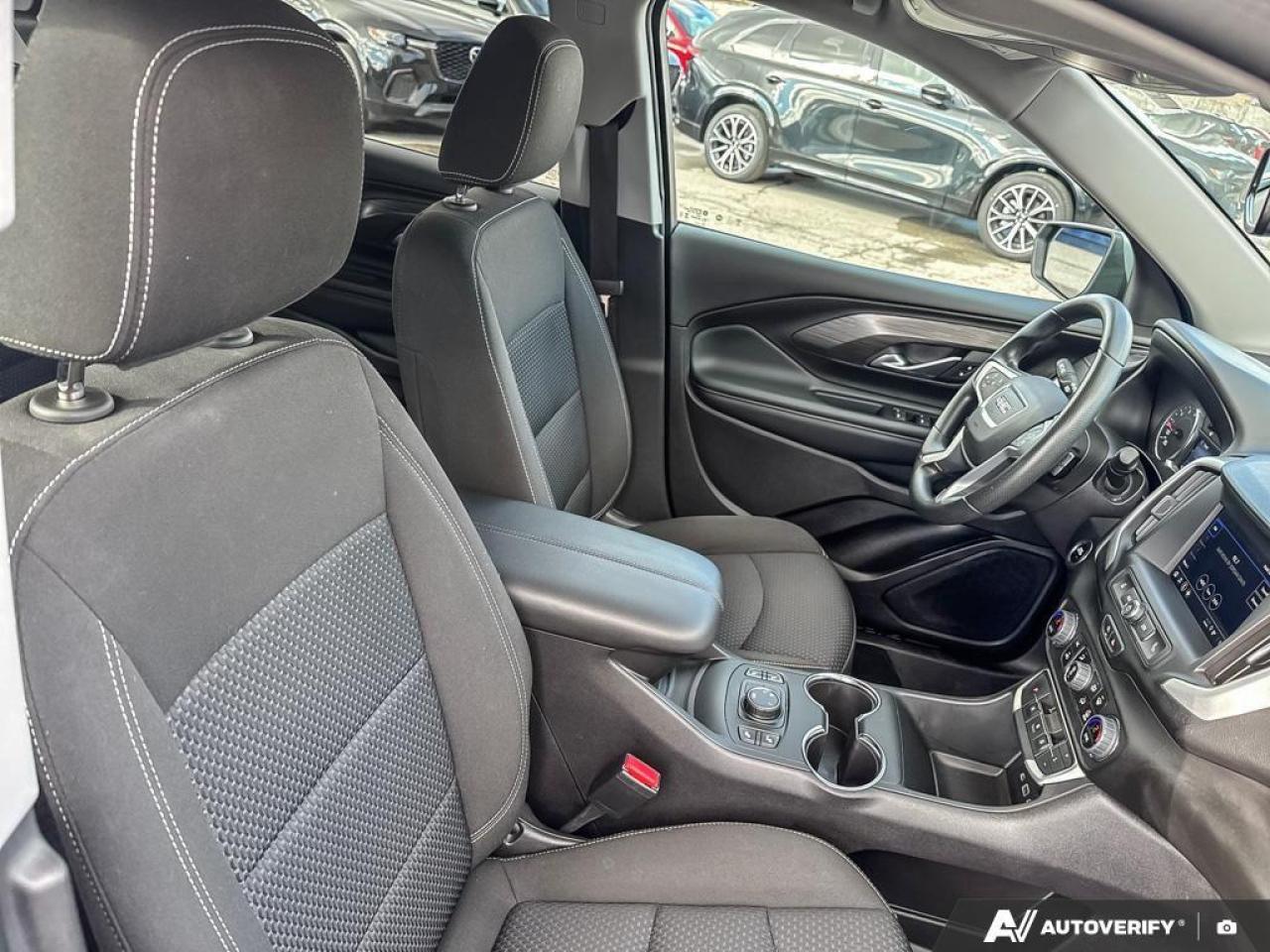 2024 GMC Terrain SLE 4dr All-Wheel Drive Photo