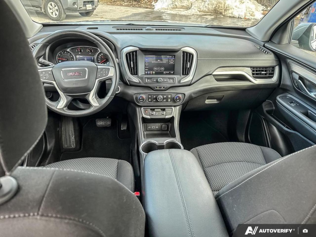 2024 GMC Terrain SLE 4dr All-Wheel Drive Photo