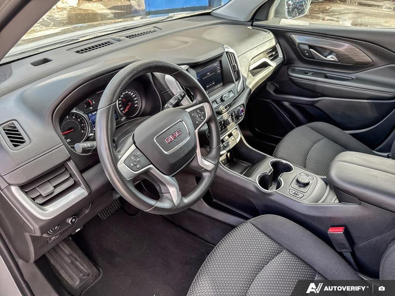 2024 GMC Terrain SLE 4dr All-Wheel Drive Photo