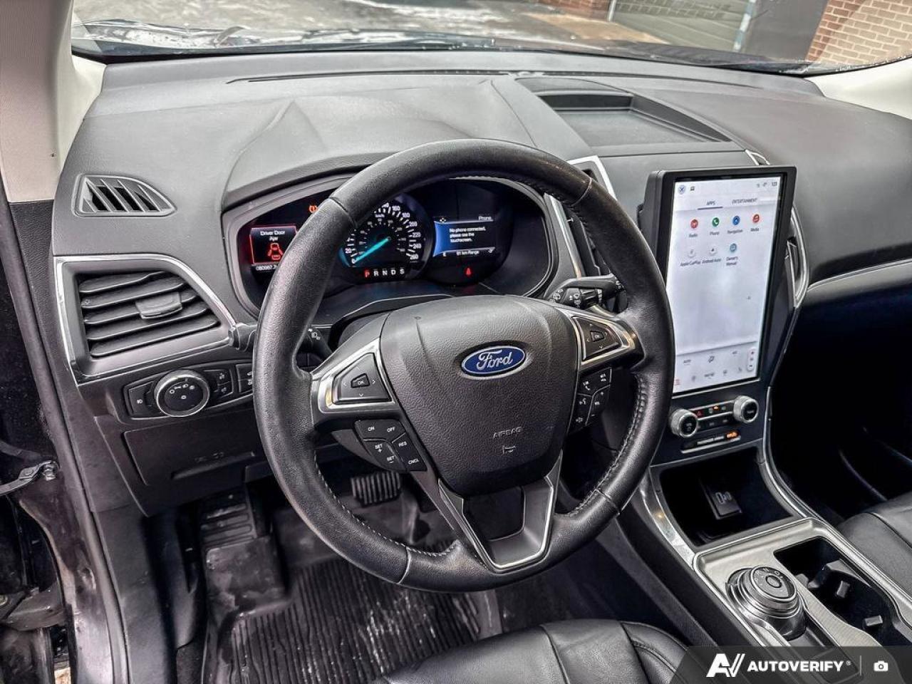 2022 Ford Edge Titanium   MOONROOF   NAV   LEATHER MOONROOF   NAV Photo