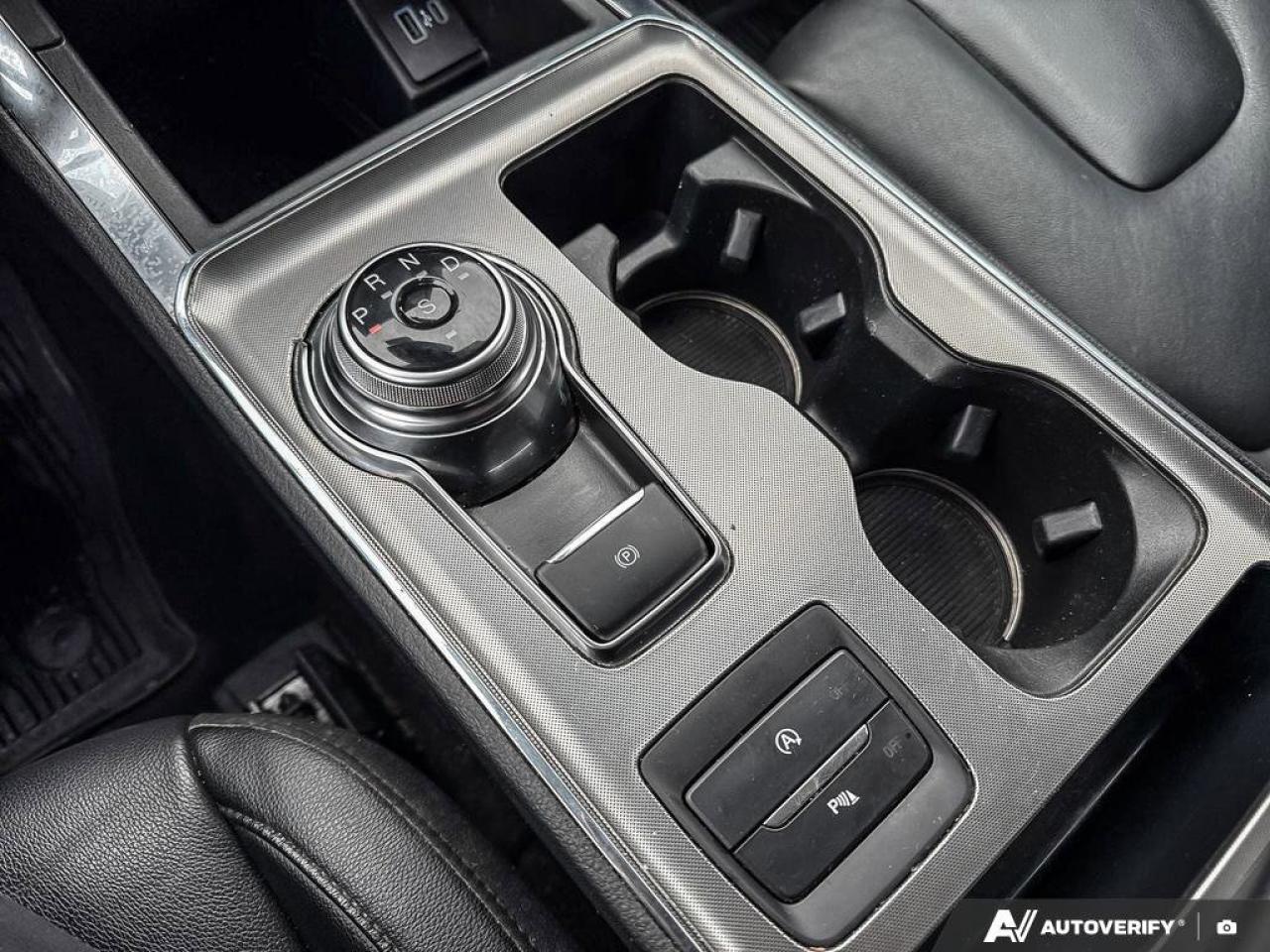 2022 Ford Edge Titanium   MOONROOF   NAV   LEATHER MOONROOF   NAV Photo