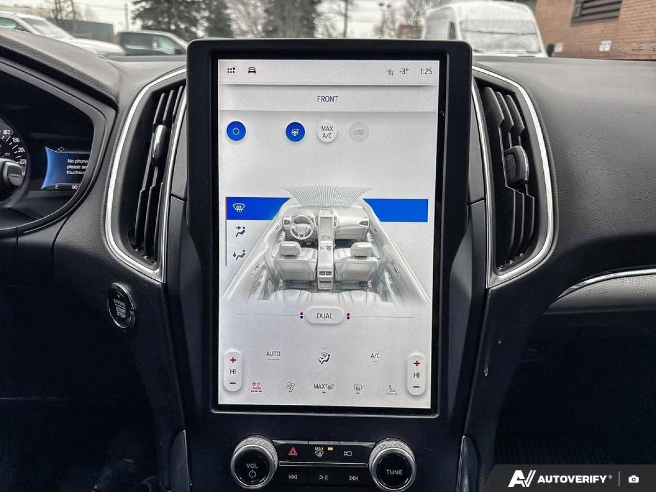 2022 Ford Edge Titanium   MOONROOF   NAV   LEATHER MOONROOF   NAV Photo