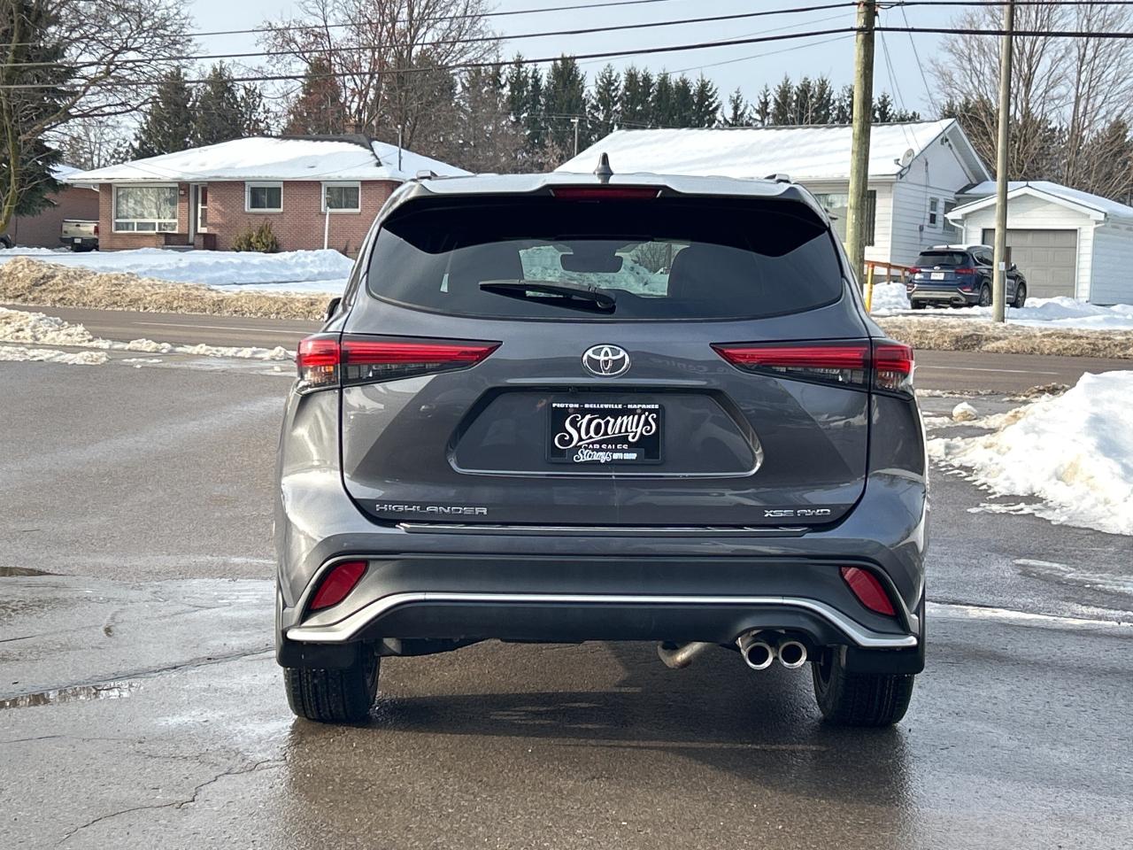 2022 Toyota Highlander XSE, RARE COLOR COMBO *BELLEVILLE 613-961-8848* Photo4